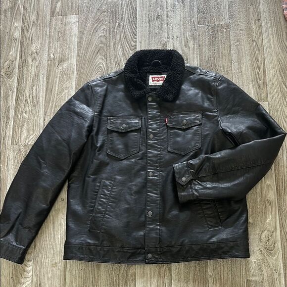 Levi's Black Faux Leather Sherpa Lining Trucker Jacket L - Picture 1 of 11